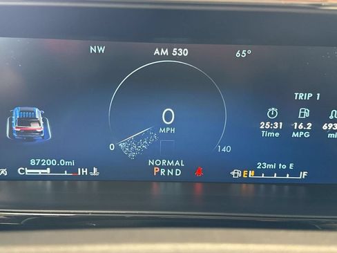 Used 2022 Lincoln Navigator Reserve AWD/4WD image 17