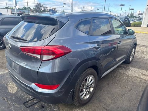 Used 2017 Hyundai Tucson SE Plus FWD image 4
