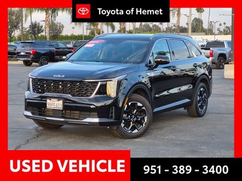 Used 2025 Kia Sorento S w/ Panoramic Sunroof Package image 1