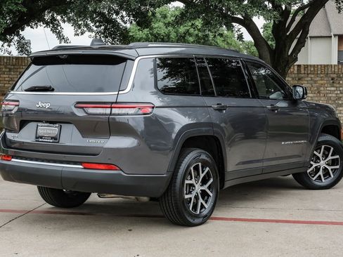 Used 2023 Jeep Grand Cherokee L Limited w/ Luxury Tech Group II image 12