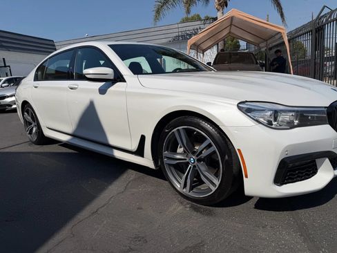 Used 2018 BMW 740i RWD image 14