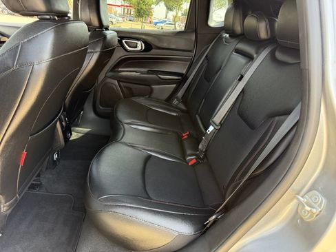 Used 2024 Jeep Compass Trailhawk AWD/4WD image 28