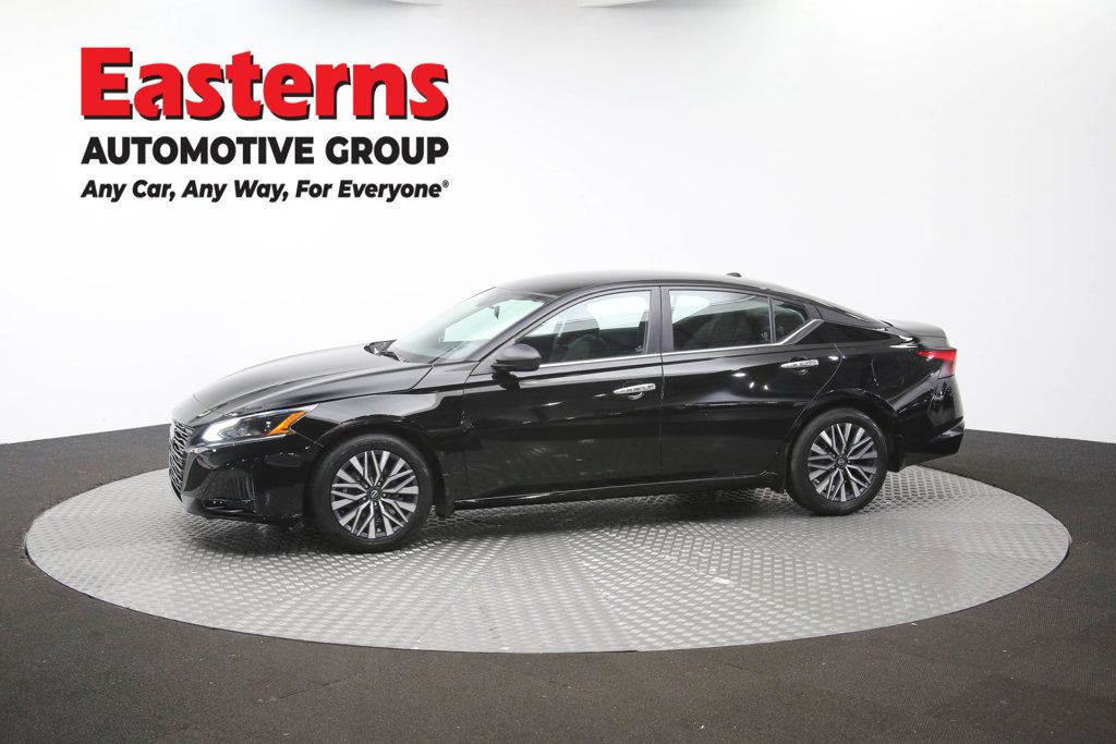 Used 2024 Nissan Altima 2.5 SV FWD image 61