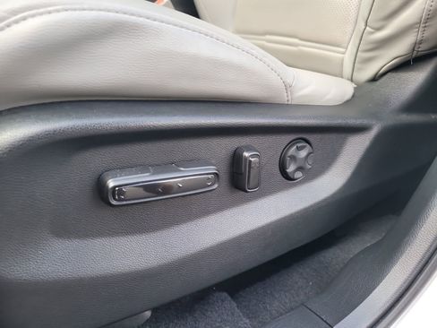 Used 2020 Honda CR-V EX-L image 16