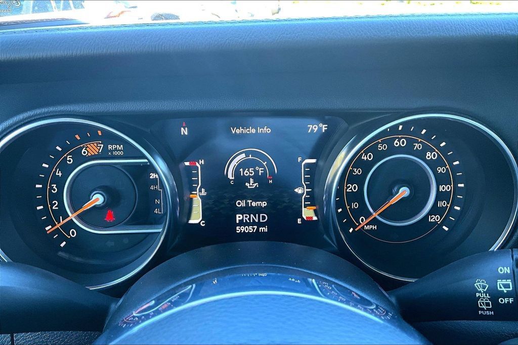 Used 2021 Jeep Wrangler Unlimited Sahara AWD/4WD image 26