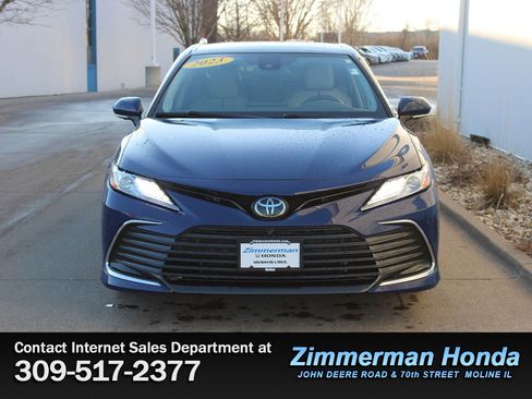 Used 2023 Toyota Camry XLE w/ Navigation Package image 4