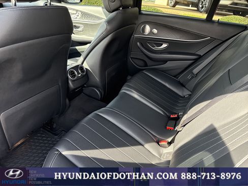 Used 2017 Mercedes-Benz E 300 image 12