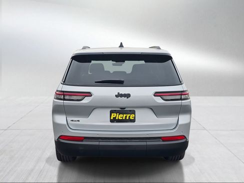 New 2025 Jeep Grand Cherokee L Altitude image 5