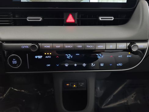 New 2026 Hyundai Ioniq 5 Limited image 8