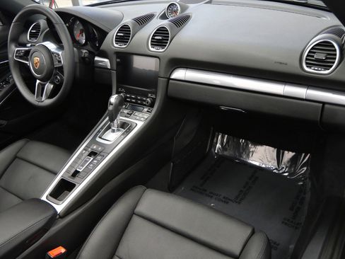 Used 2024 Porsche 718 Boxster S RWD image 14