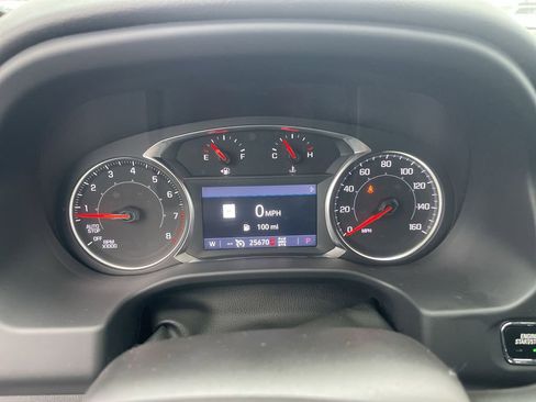 Used 2023 GMC Acadia AT4 image 21