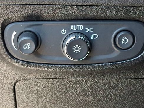 Used 2023 Buick Encore GX Select w/ Safety Package II AWD/4WD image 25
