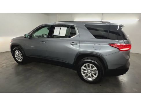 Used 2021 Chevrolet Traverse LT FWD image 6