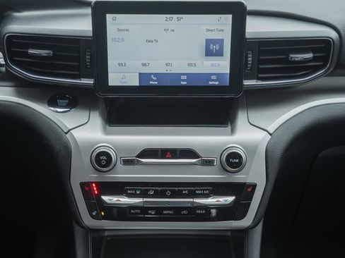 Used 2024 Ford Explorer XLT w/ Equipment Group 202A image 22