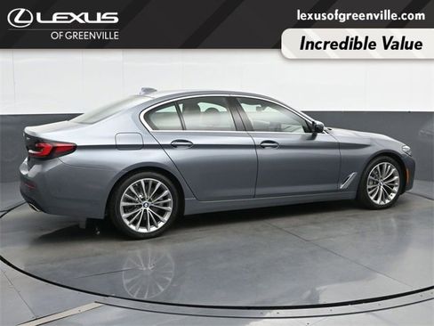 Used 2021 BMW 530i image 8