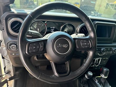 Used 2023 Jeep Wrangler Unlimited w/ Cold Weather Group AWD/4WD image 18