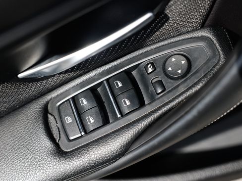 Used 2018 BMW M3 RWD image 49