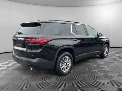 Used 2024 Chevrolet Traverse LT image 4