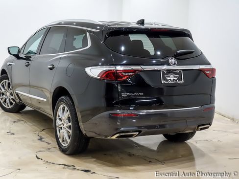 Used 2022 Buick Enclave Premium w/ Experience Buick Package image 9