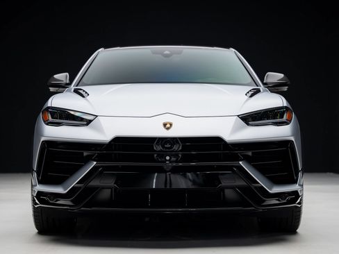 Used 2024 Lamborghini Urus Performante AWD/4WD image 8