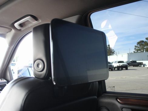 Used 2024 GMC Yukon Denali Ultimate image 8