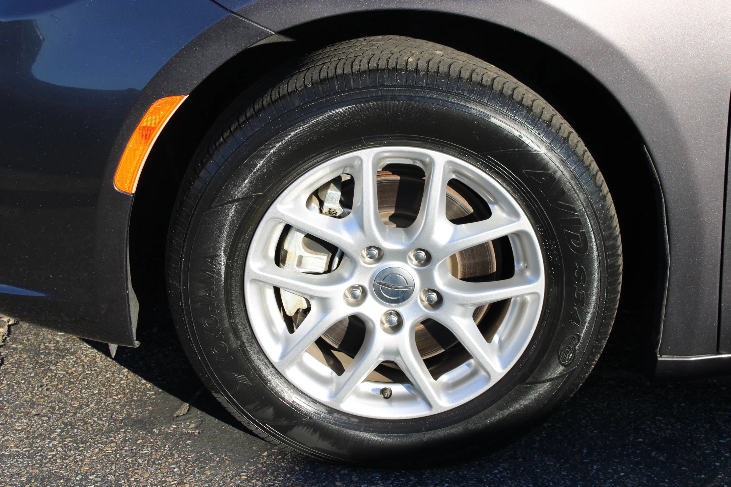Used 2023 Chrysler Pacifica Touring-L FWD image 26