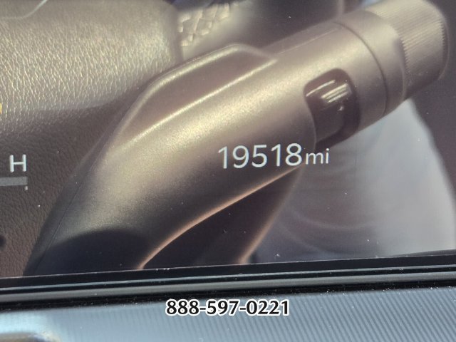 Used 2025 Kia Sorento SX FWD image 30