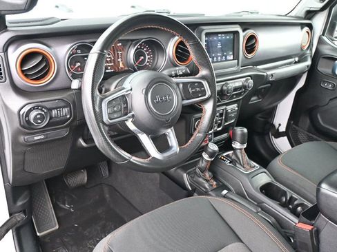Used 2021 Jeep Gladiator Mojave AWD/4WD image 16