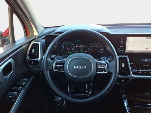 Used 2022 Kia Sorento SX w/ Panoramic Sunroof Package image 11