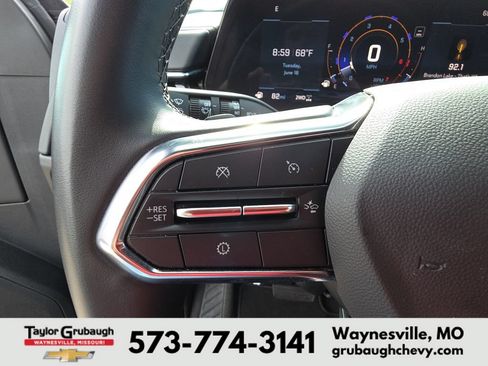 Used 2025 Chevrolet Tahoe Z71 AWD/4WD image 18