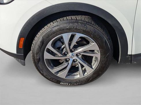 Used 2023 Buick Envision Essence image 21