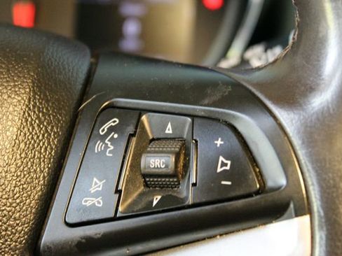 Used 2020 Chevrolet Trax LT w/ LT Convenience Package FWD image 21