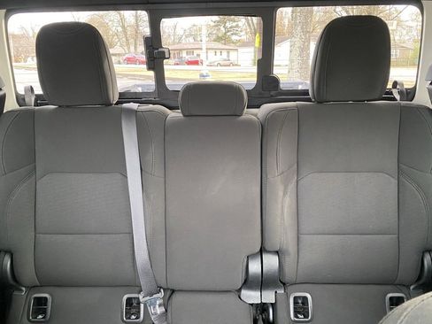 Used 2023 Jeep Gladiator Overland image 27