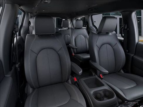 New 2027 Chrysler Pacifica Select FWD image 16