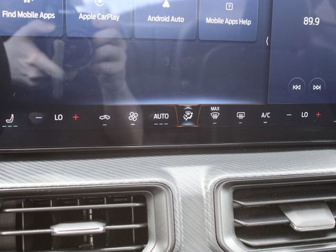 Used 2025 Ford Mustang Coupe image 31