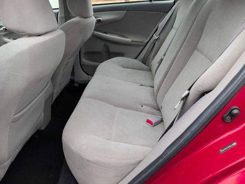 Used 2010 Toyota Corolla image 19