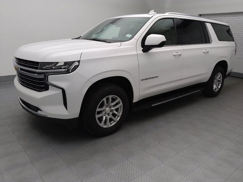 Used 2021 Chevrolet Suburban LT AWD/4WD image 2
