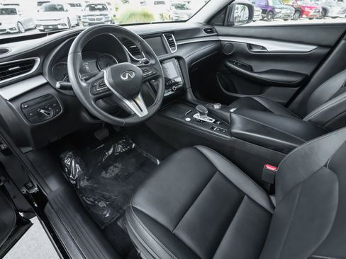 Used 2019 INFINITI QX50 Luxe w/ Navigation Package image 5