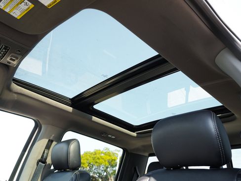 Used 2019 Ford F250 Lariat w/ Lariat Ultimate Package image 28