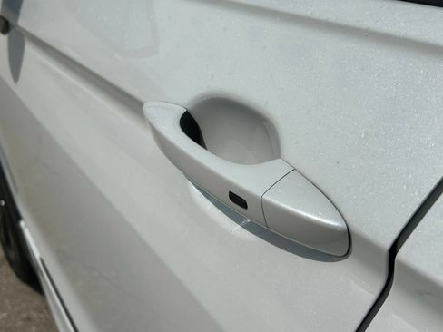 Certified 2024 Volkswagen Tiguan SE R-Line FWD image 27