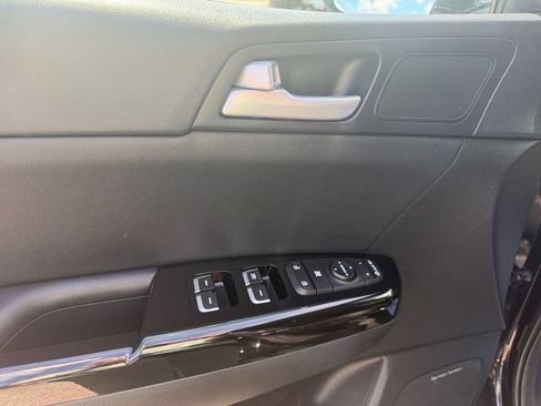 Used 2020 Kia Sportage EX w/ EX Technology Package AWD/4WD image 11