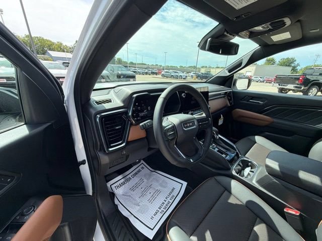 New 2026 GMC Canyon AT4 w/ Technology Plus Package AWD/4WD image 10