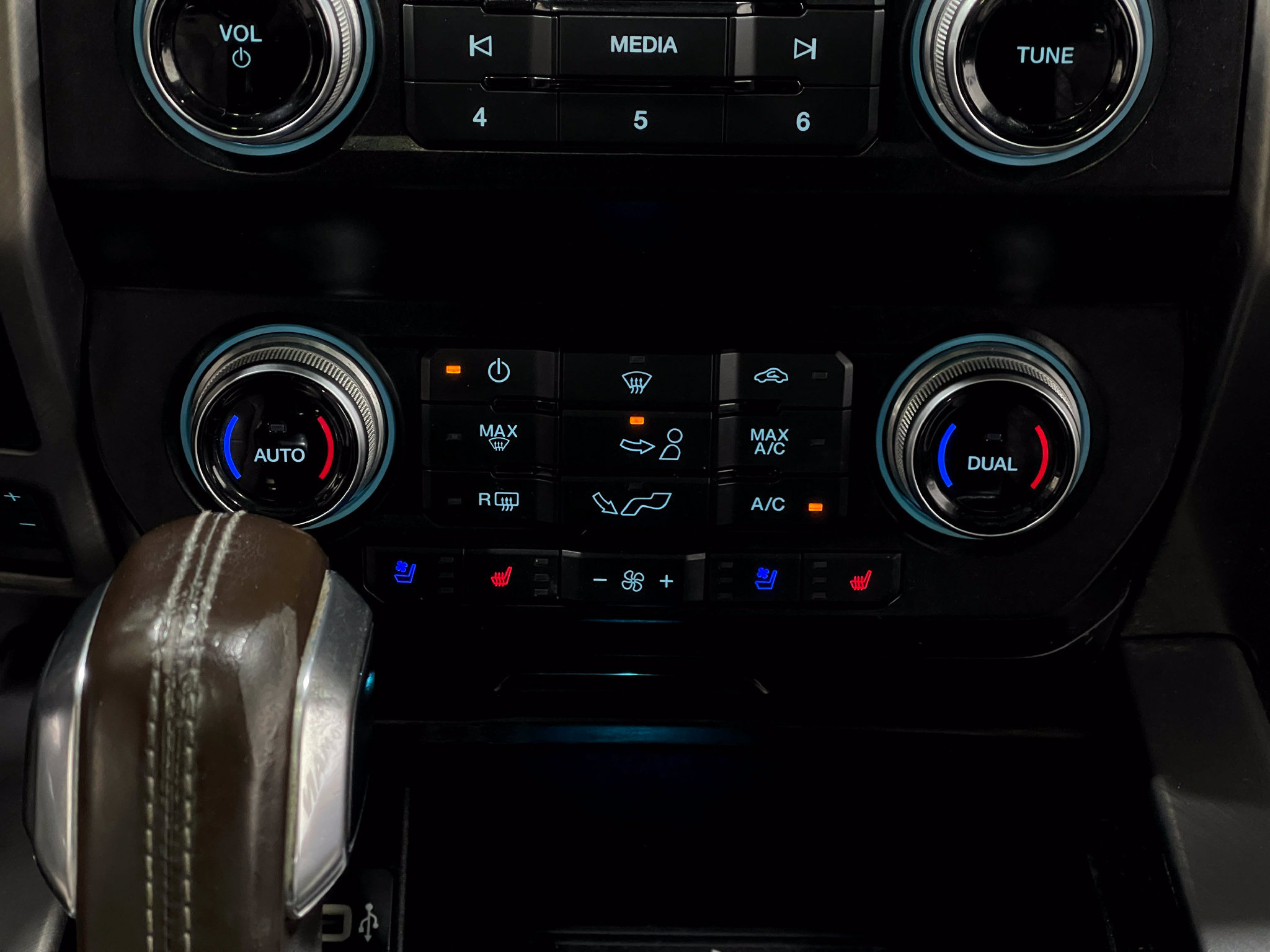 Used 2020 Ford F150 Limited AWD/4WD image 25