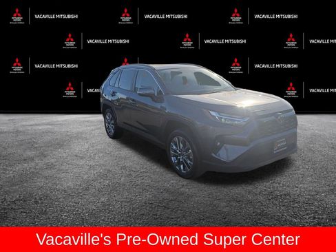 Used 2023 Toyota RAV4 XLE Premium AWD/4WD image 2