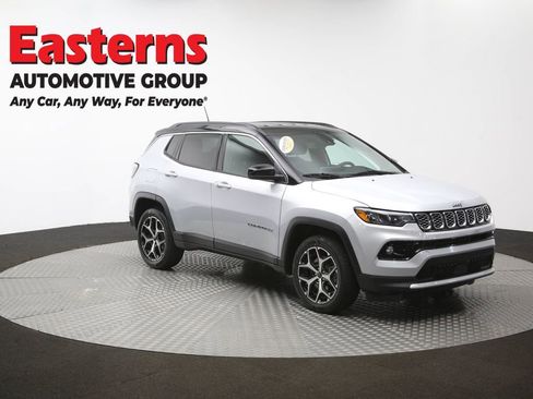 Used 2025 Jeep Compass Limited AWD/4WD image 49
