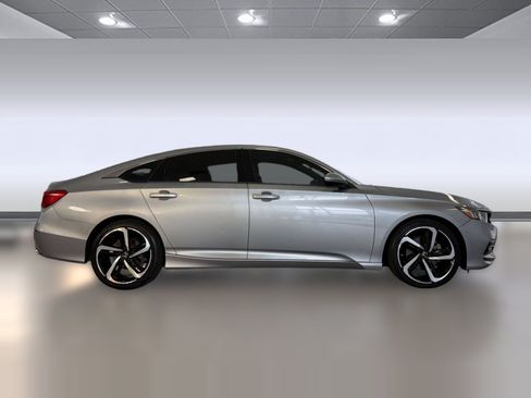 Used 2020 Honda Accord Sport image 8