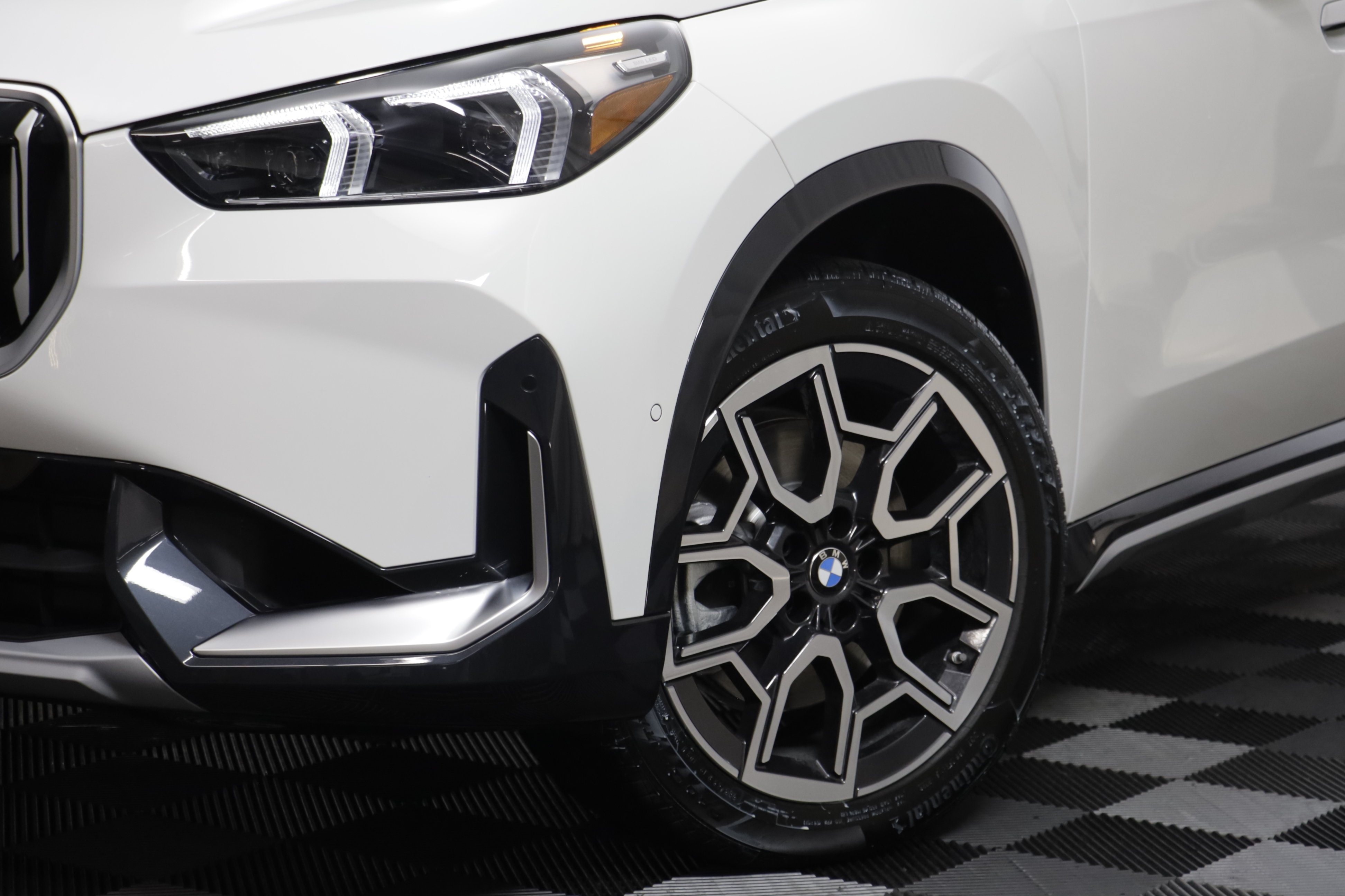 New 2027 BMW X1 xDrive28i AWD/4WD image 4