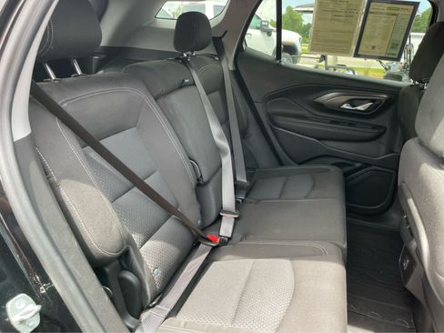Used 2023 GMC Terrain SLE w/ Driver Convenience Package AWD/4WD image 27