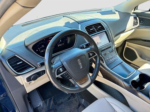 Used 2020 Lincoln Nautilus Reserve w/ Equipment Group 201A FWD image 9