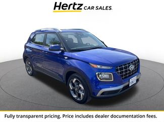 Used 2025 Hyundai Venue SEL FWD video 1